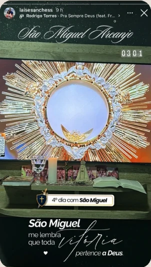 Story de cliente feito com as figurinhas do Toque de Céu